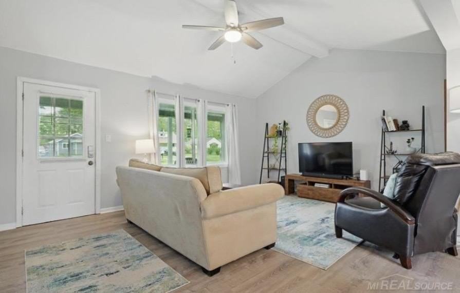 1840 Manse Rd - Photo 4 of 16