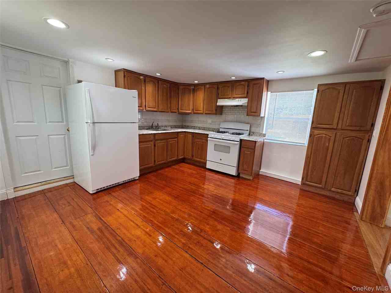 66 Juliet Dr #B - Photo 6 of 9