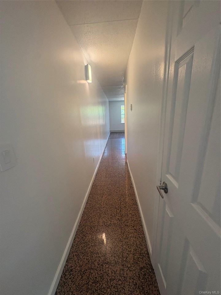 2060 Washington Ave - Photo 3 of 10