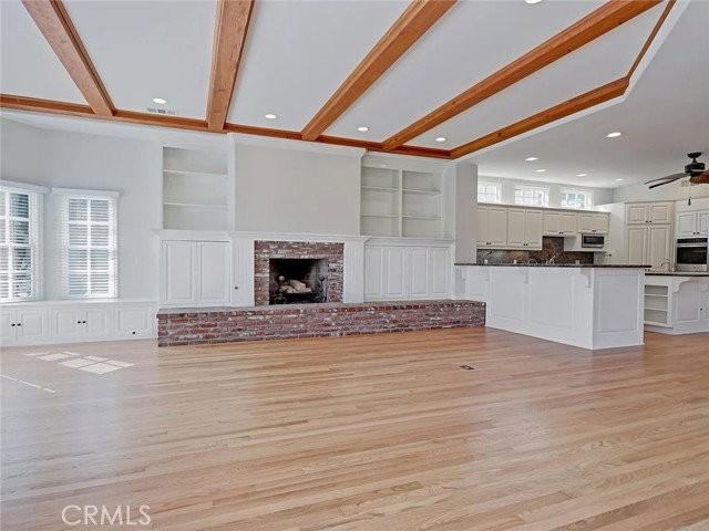 317 4th St - Photo 5 of 6