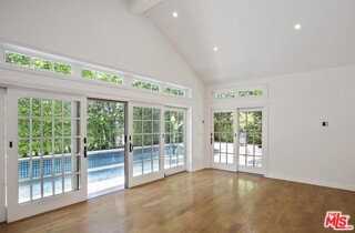 530 Westmount Dr - Photo 4 of 8