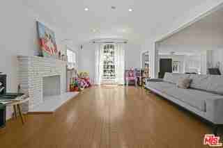 232 S Crescent Dr - Photo 7 of 8