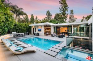 featured image of 1049 Loma Vista Dr