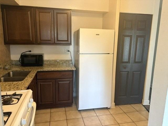 827 W College Blvd #202 - Photo 5 of 9