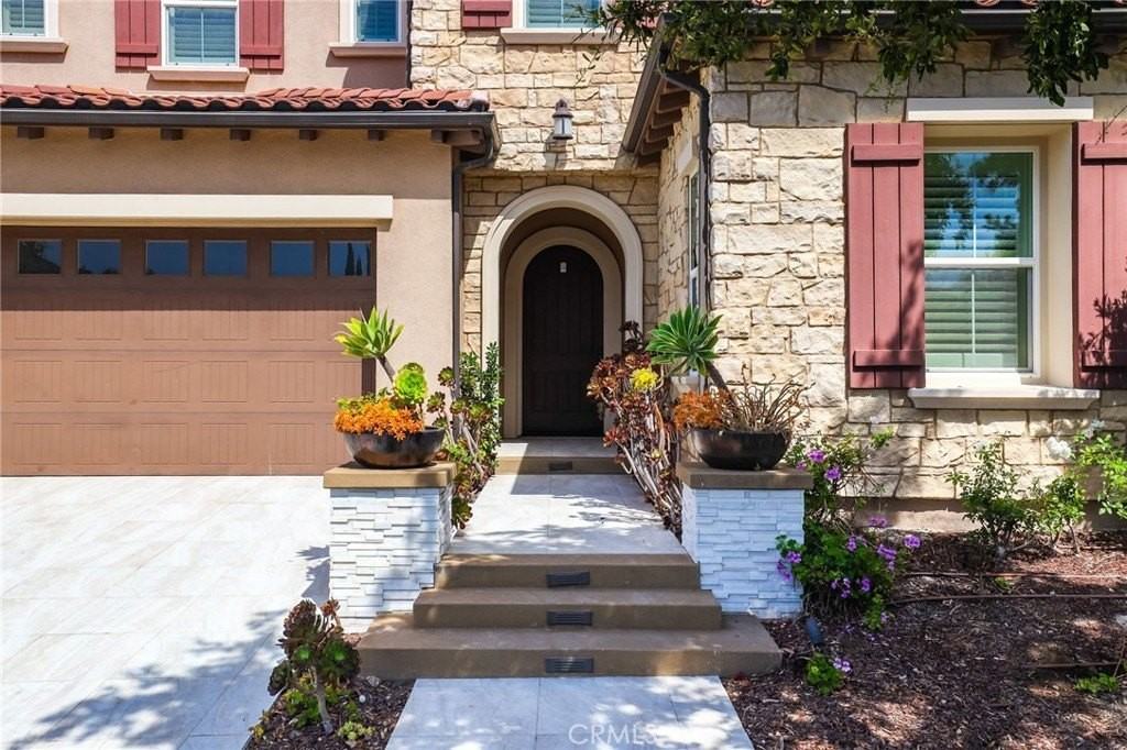 51 Heliotrope - Photo 2 of 41