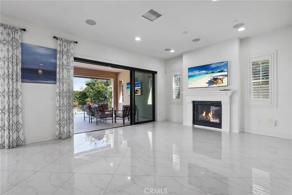51 Heliotrope - Photo 4 of 41