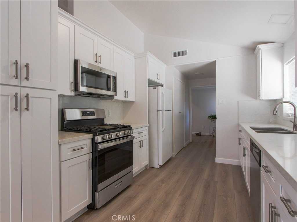 1600 El Dorado Ave - Photo 4 of 22