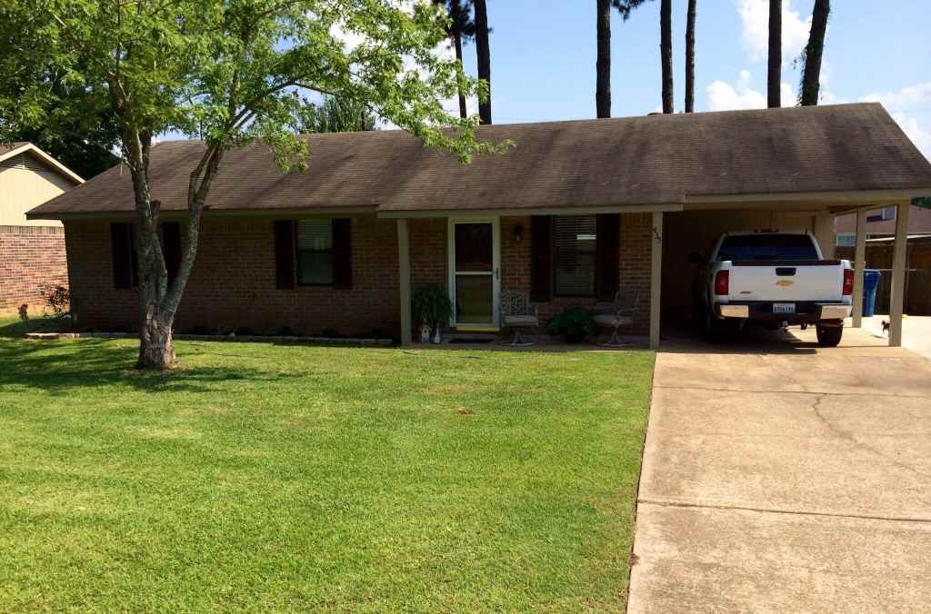 435 Cherry Oak Ln - Photo 2 of 9