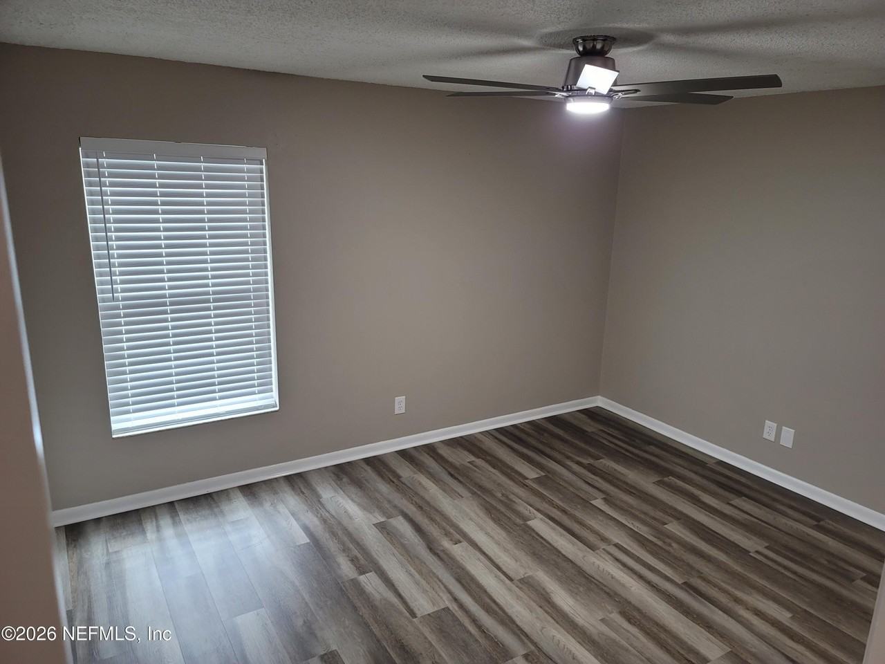 5553 Greatpine Ln S - Photo 5 of 24