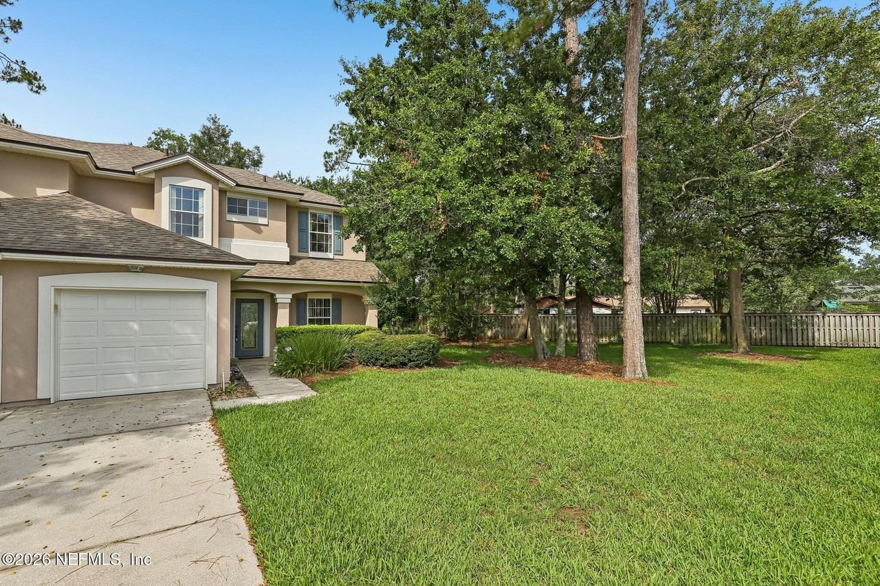 2426 Old Pine Trl - Photo 3 of 33