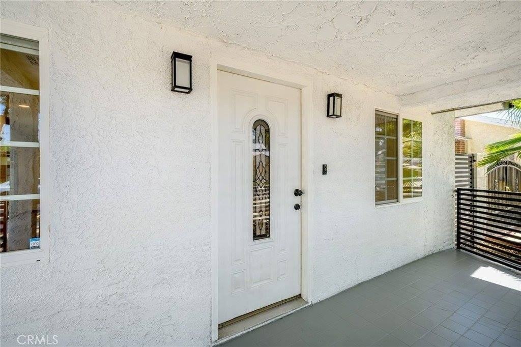 1010 Mariposa St - Photo 3 of 29