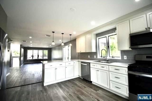 2482 5th St #B - Photo 2 of 27