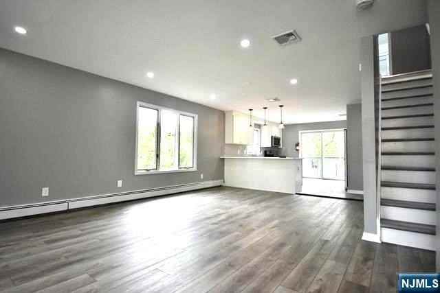 2482 5th St #B - Photo 3 of 27