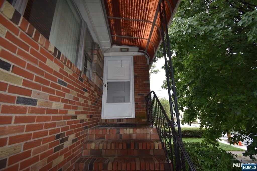 356 Slocum Way - Photo 2 of 26