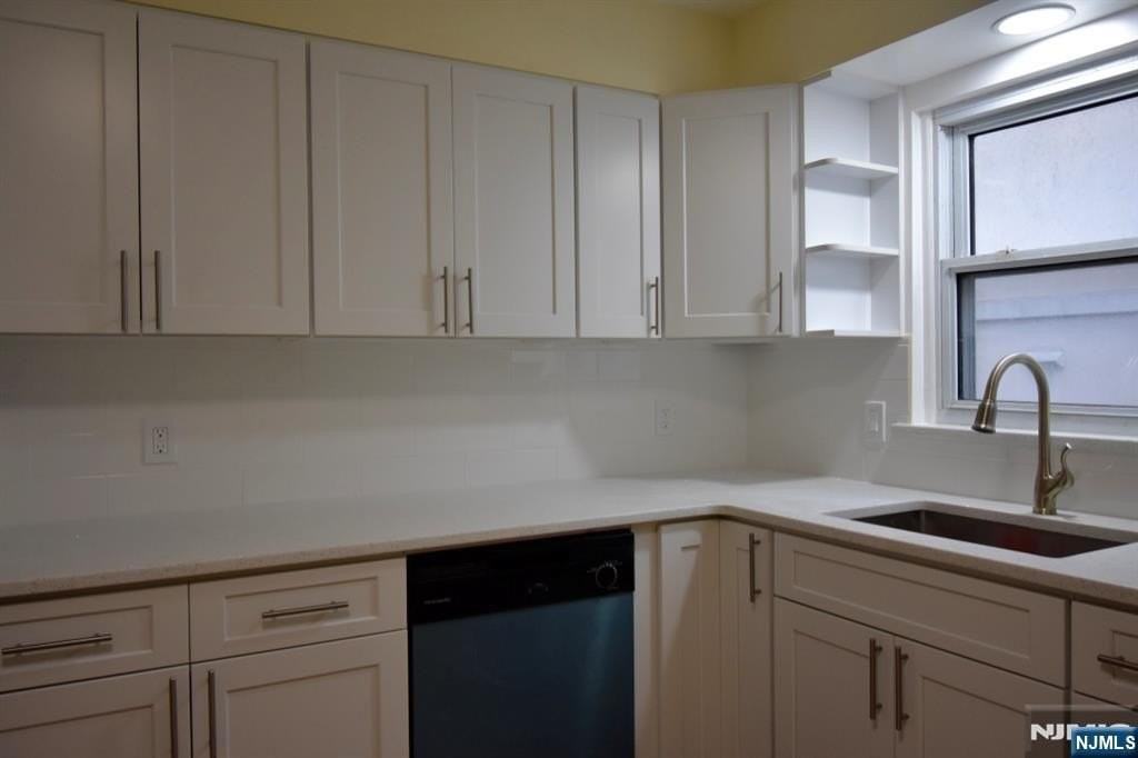 356 Slocum Way - Photo 5 of 26