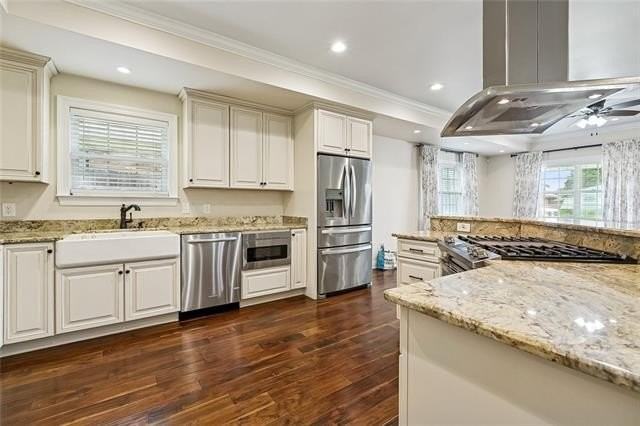4217 Pratt St - Photo 3 of 29