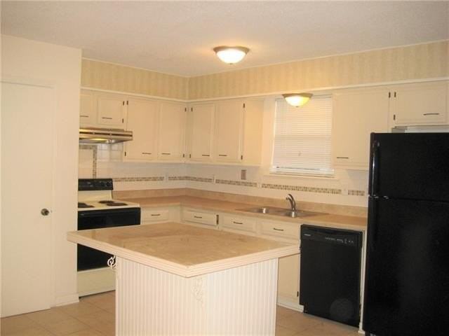 1527 Huron Ave #A - Photo 5 of 23