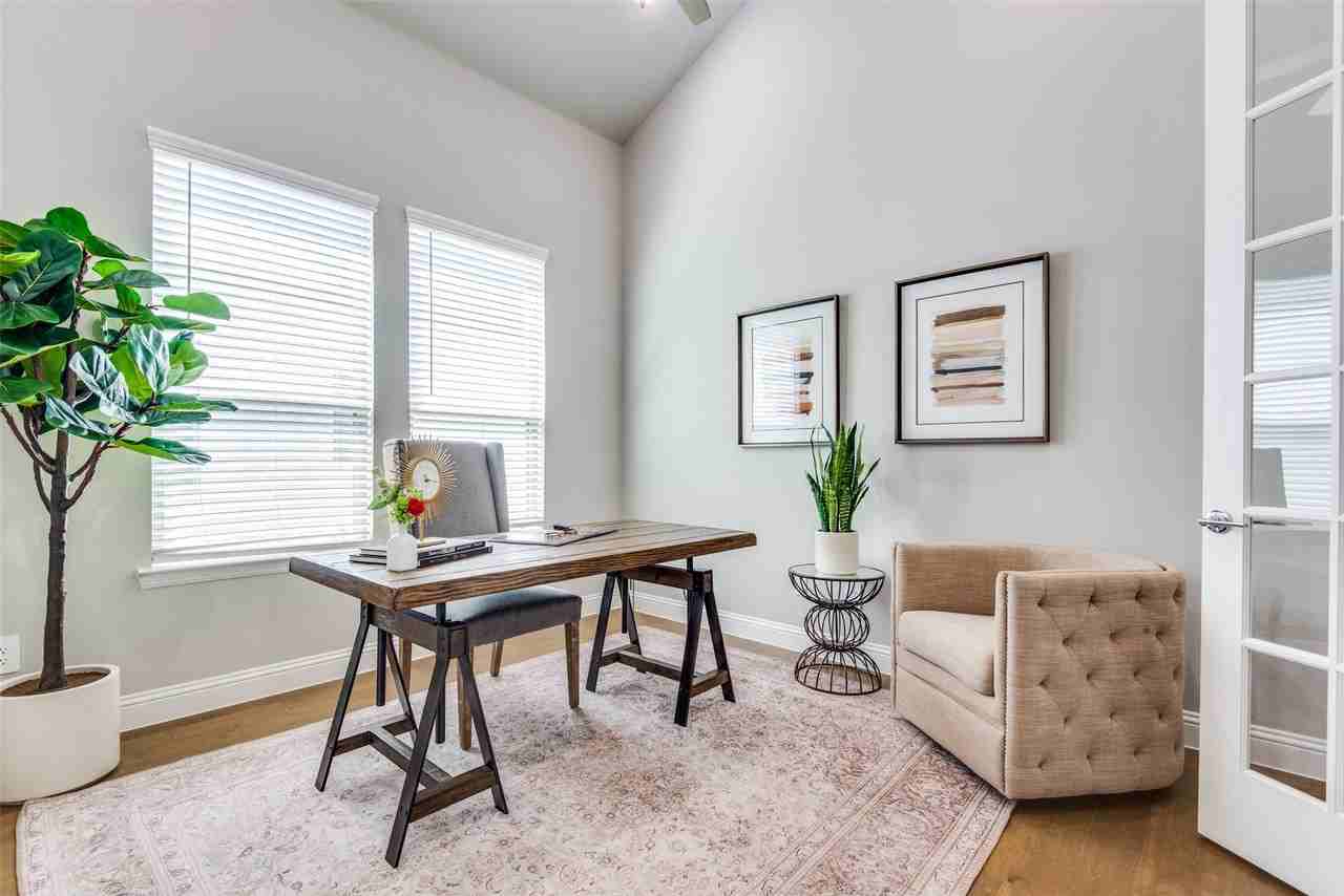 840 Belltown Dr - Photo 4 of 36