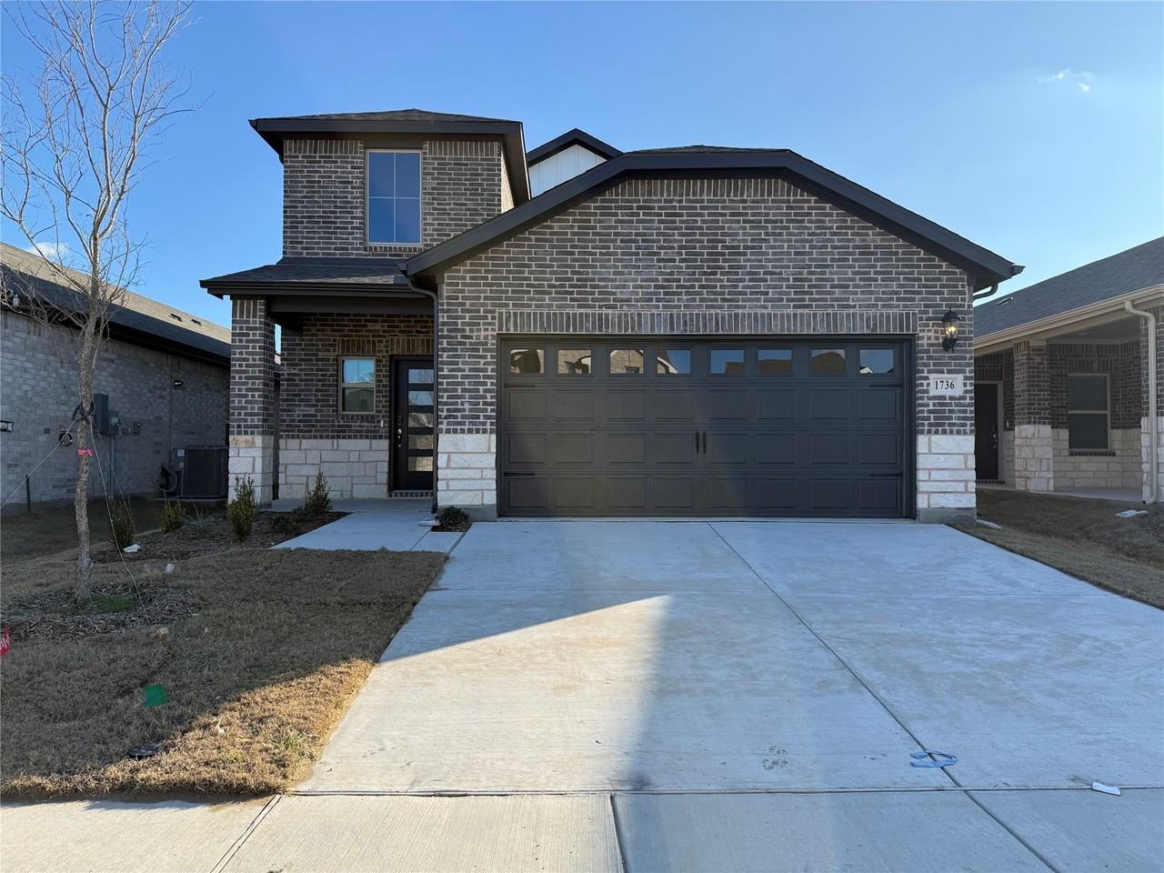 1736 Arches Rd - Photo 2 of 18