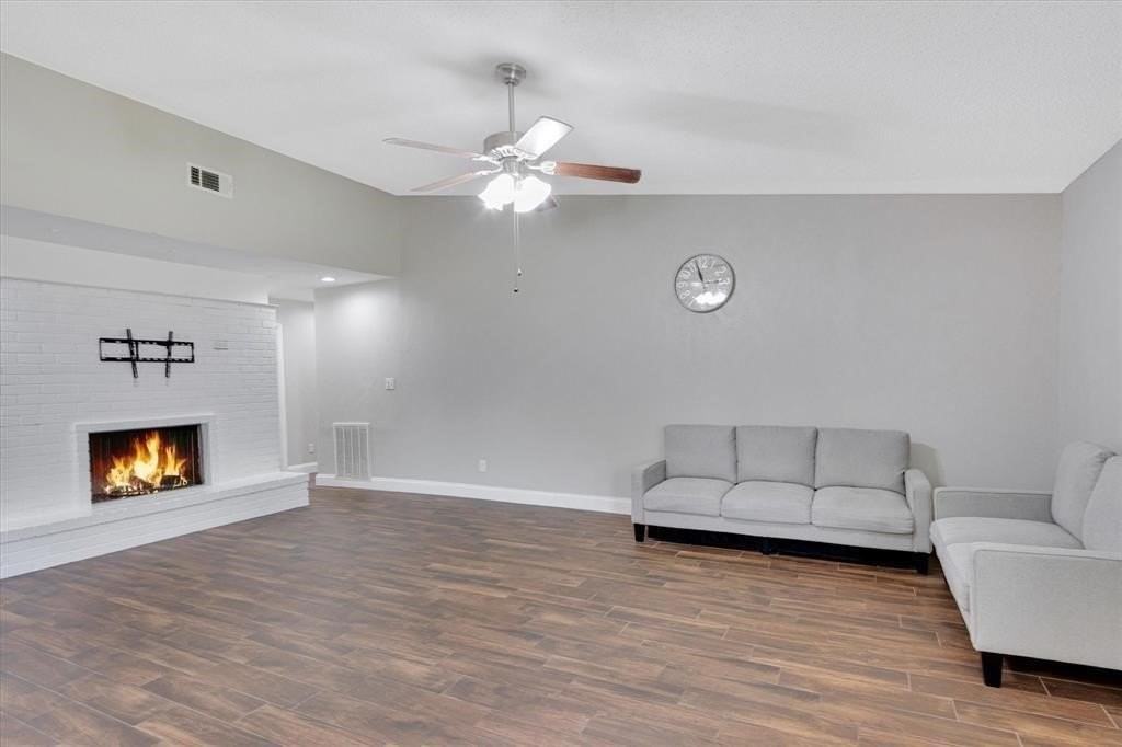 330 Nettle Dr - Photo 2 of 12