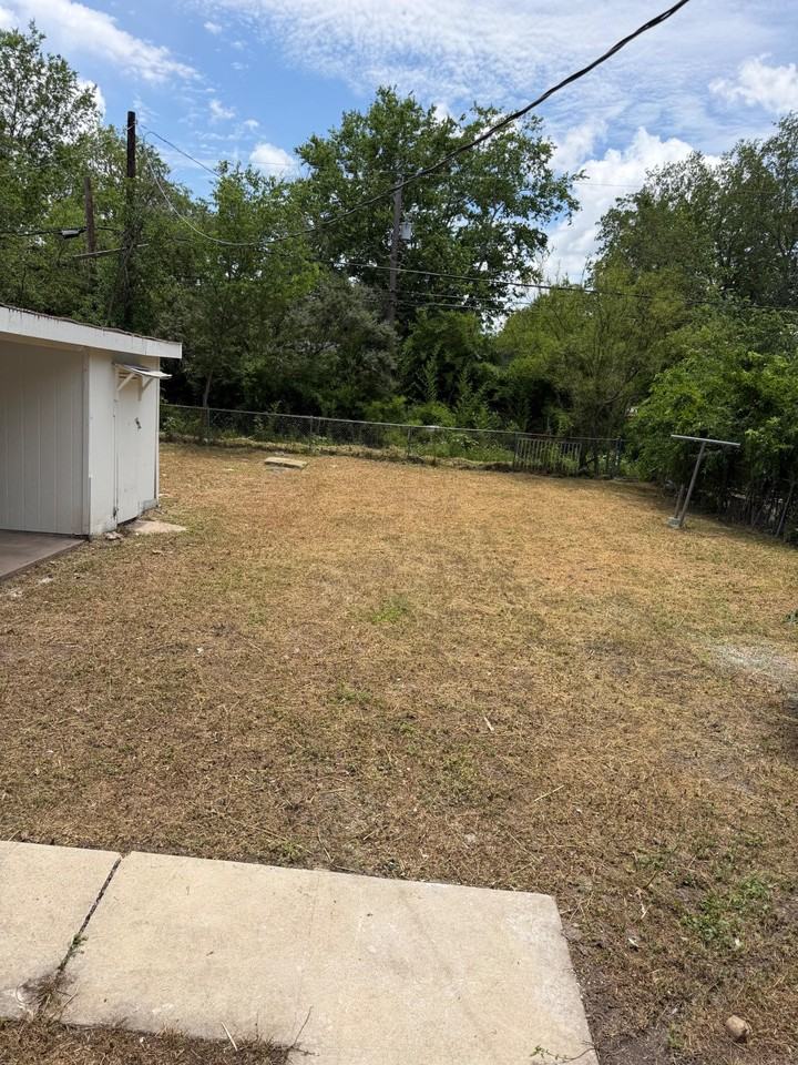 W Elsmere Pl - Photo 5 of 37