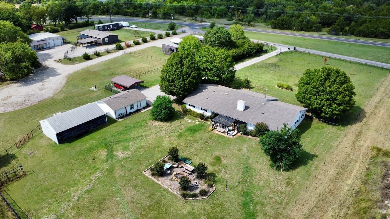 2252 County Road 342 - Photo 3 of 24
