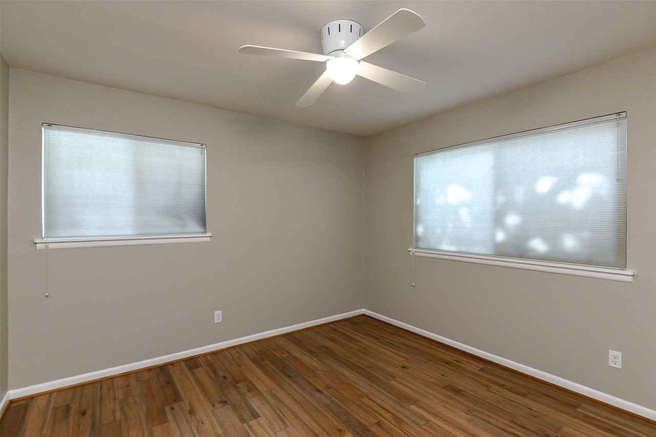 4408 Granbury Rd - Photo 3 of 10