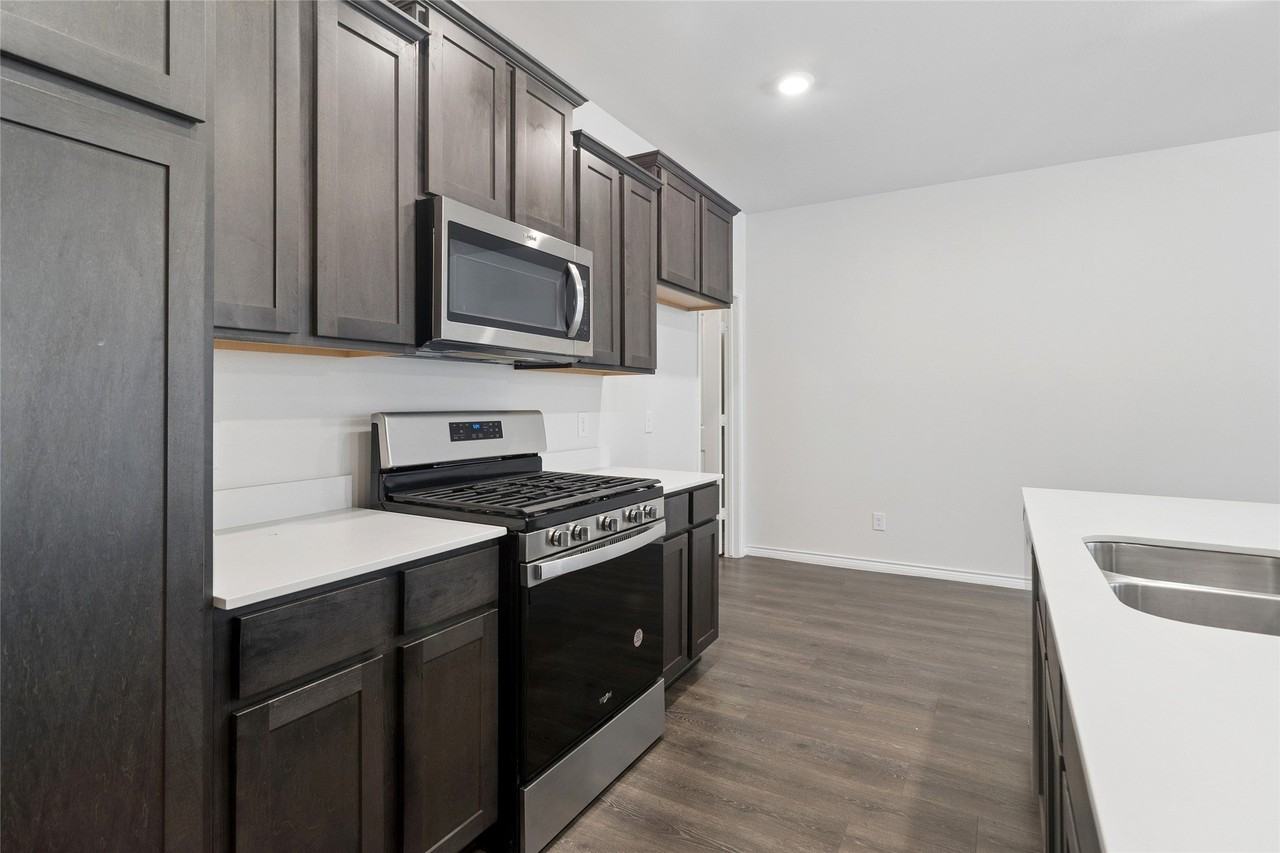 2041 Juniper Pass Way - Photo 5 of 16