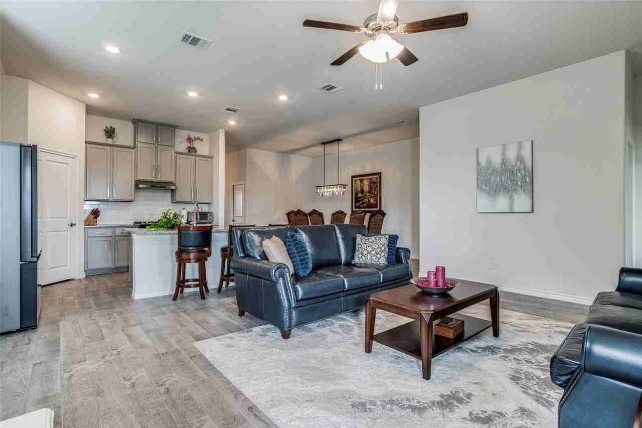 3208 Brady Starr Dr - Photo 3 of 25