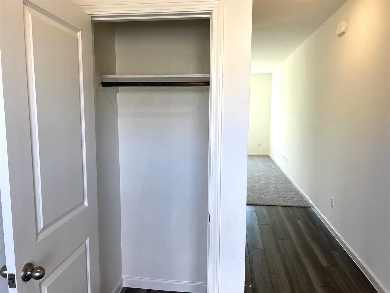 1901 Chapel Hill Rd - Photo 6 of 37