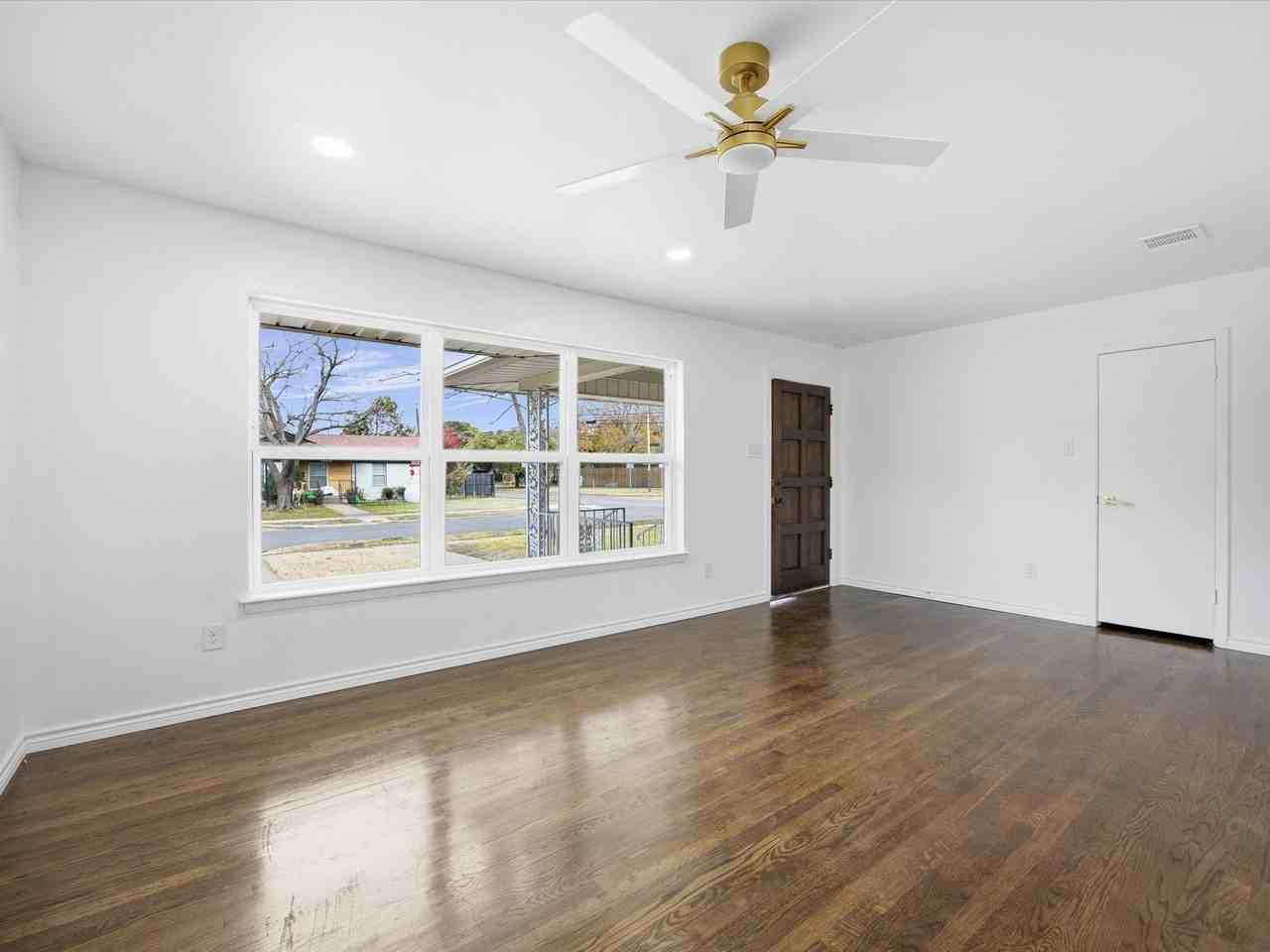 10270 Kilkenny Pl - Photo 4 of 37