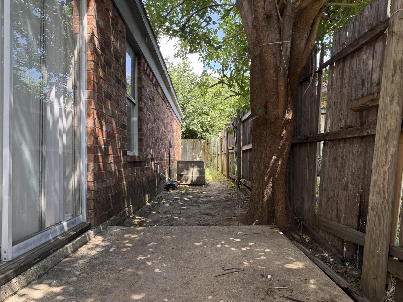 305 Casie Ct - Photo 4 of 18