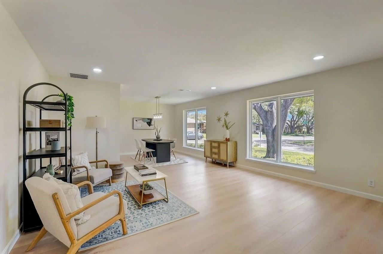 3040 Ponder Pl - Photo 6 of 30