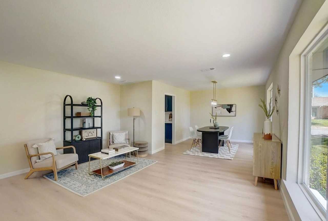 3040 Ponder Pl - Photo 7 of 30