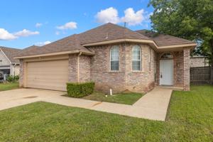 featured image of 12411 Summer Hill Dr