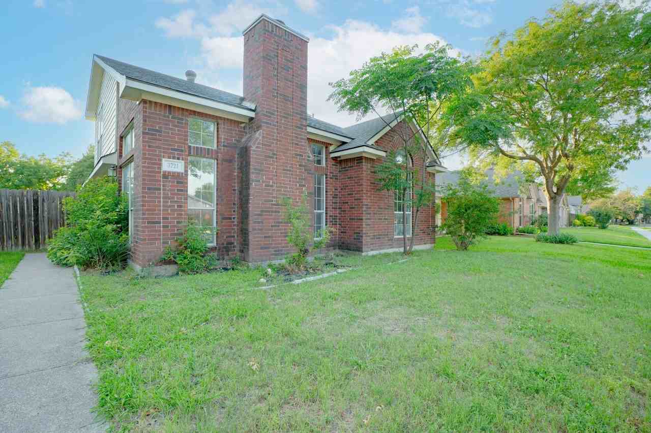 3721 Smartt St - Photo 2 of 27