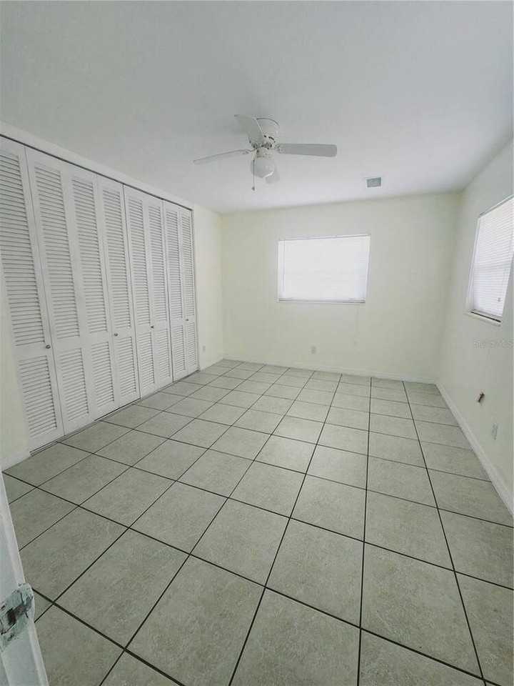 2023 Gold Ave - Photo 3 of 18