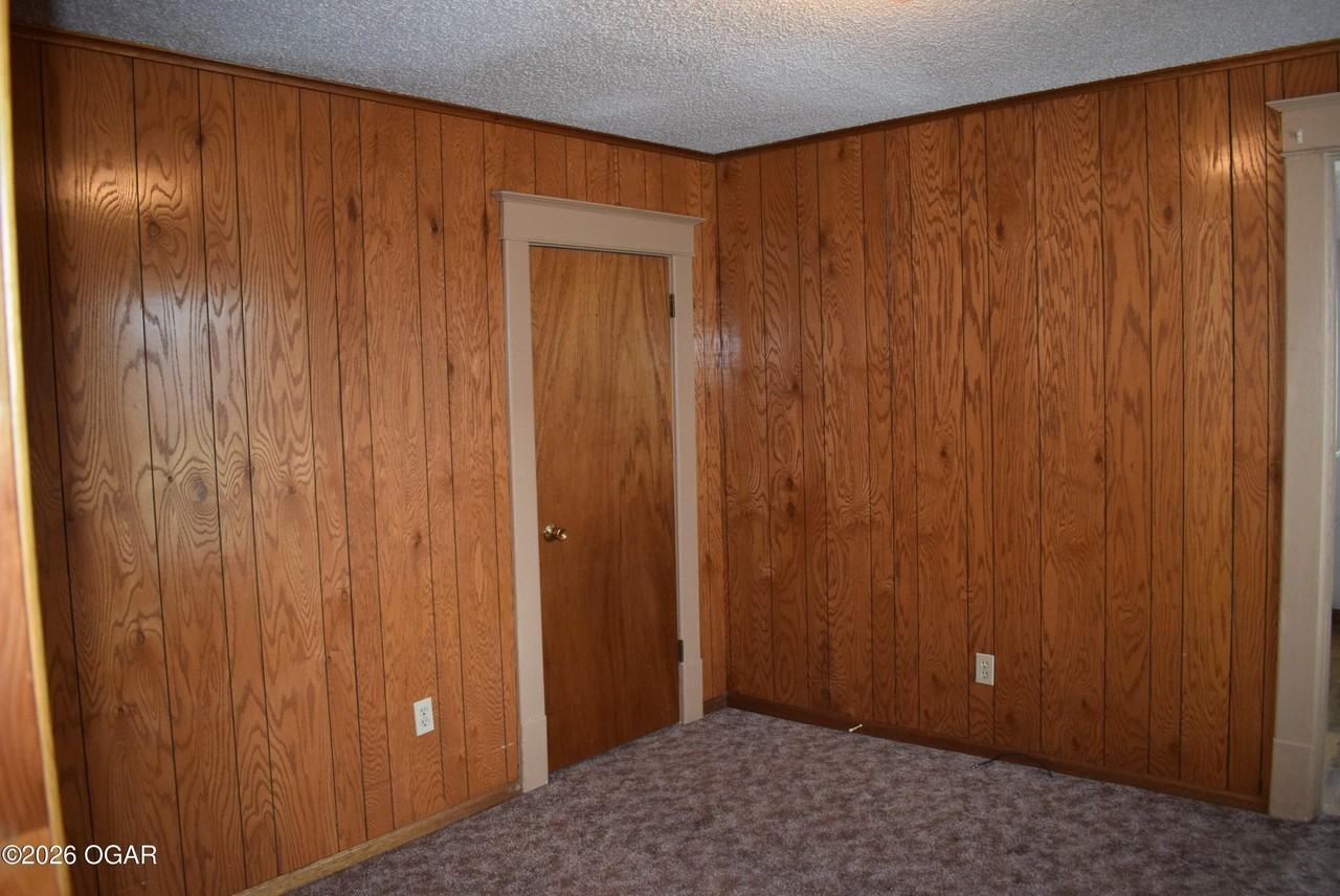 2013 Virginia Ave - Photo 6 of 21