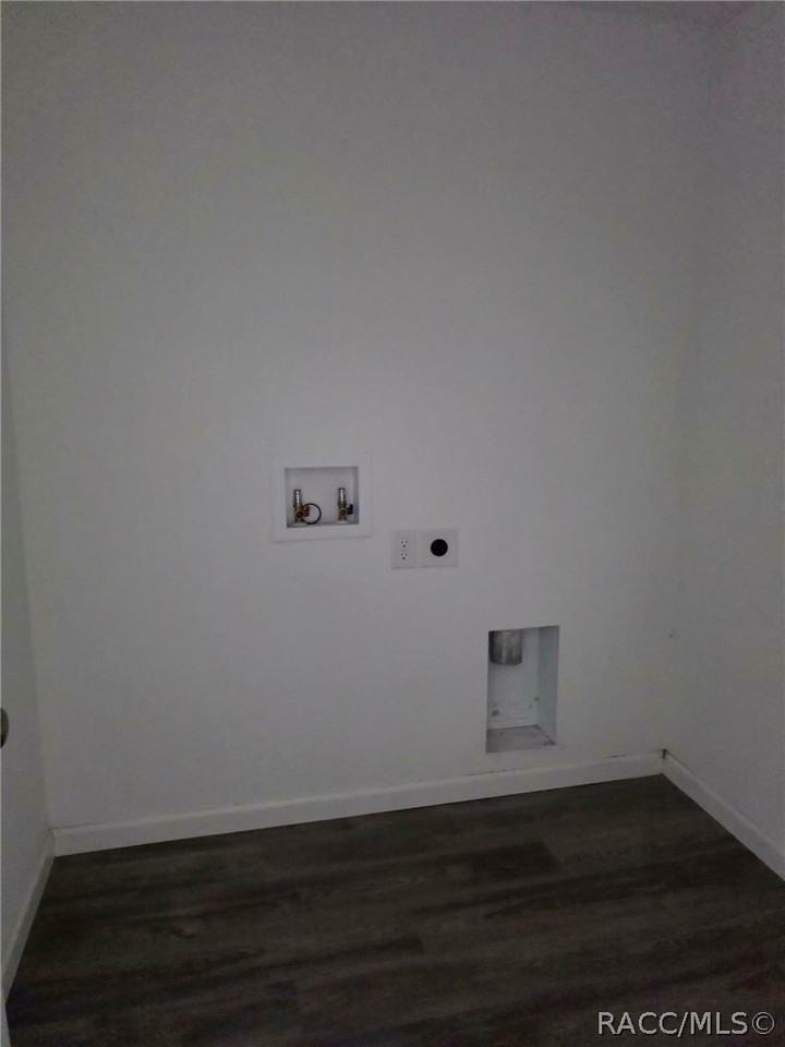 9610 N San Jose Way - Photo 3 of 16