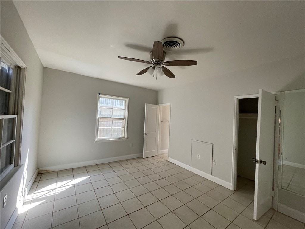 2222 Ponce De Leon Cir #B - Photo 4 of 12