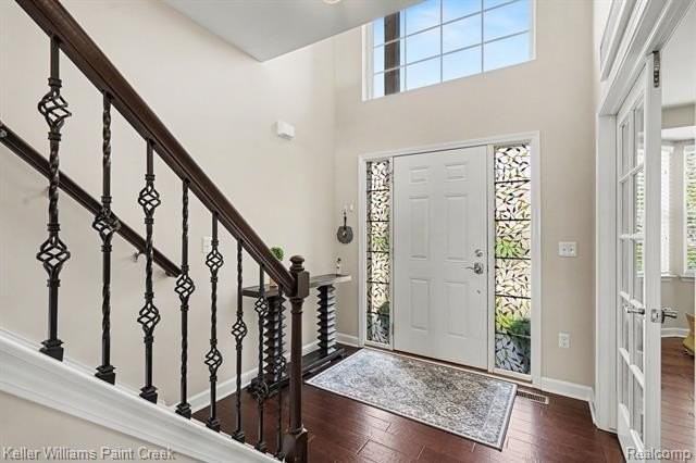 4846 E Stonegate Cir - Photo 3 of 37