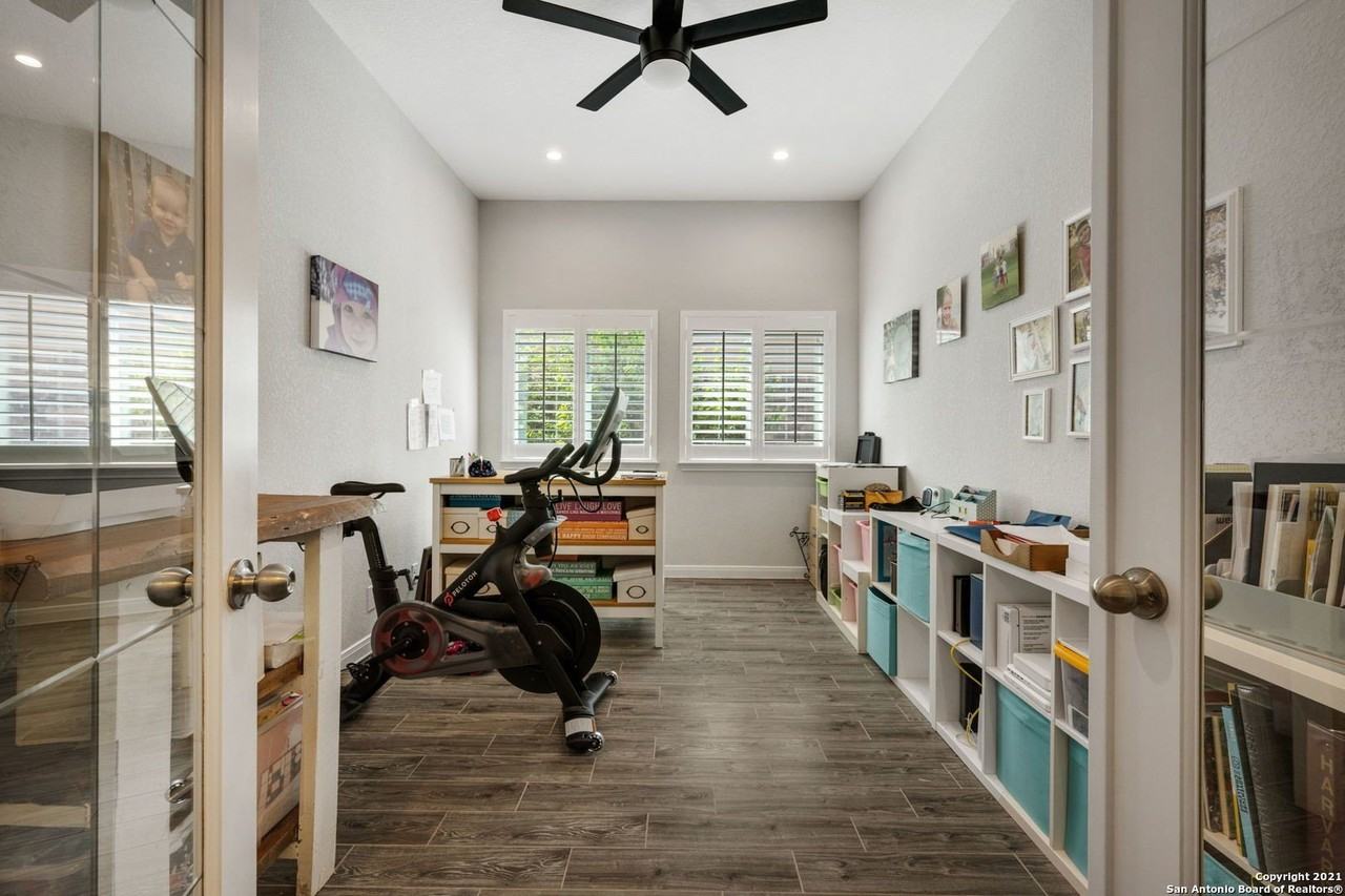 10523 Foxen Way - Photo 4 of 27