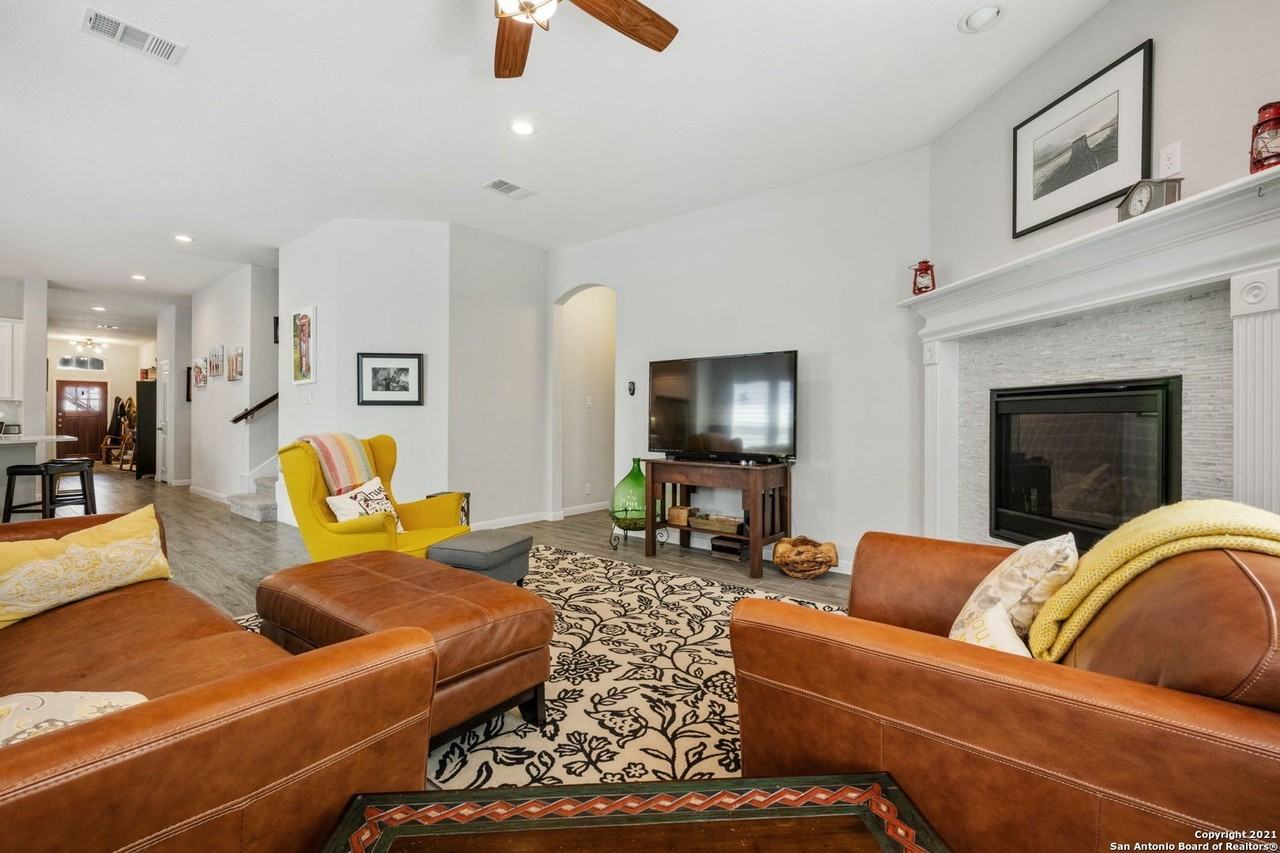 10523 Foxen Way - Photo 7 of 27