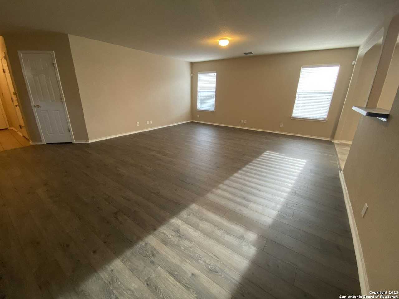 7811 Fort Allen - Photo 3 of 22