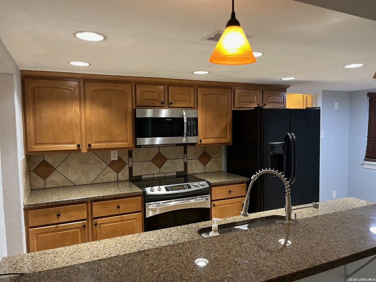 3650 Mapleton St - Photo 3 of 12