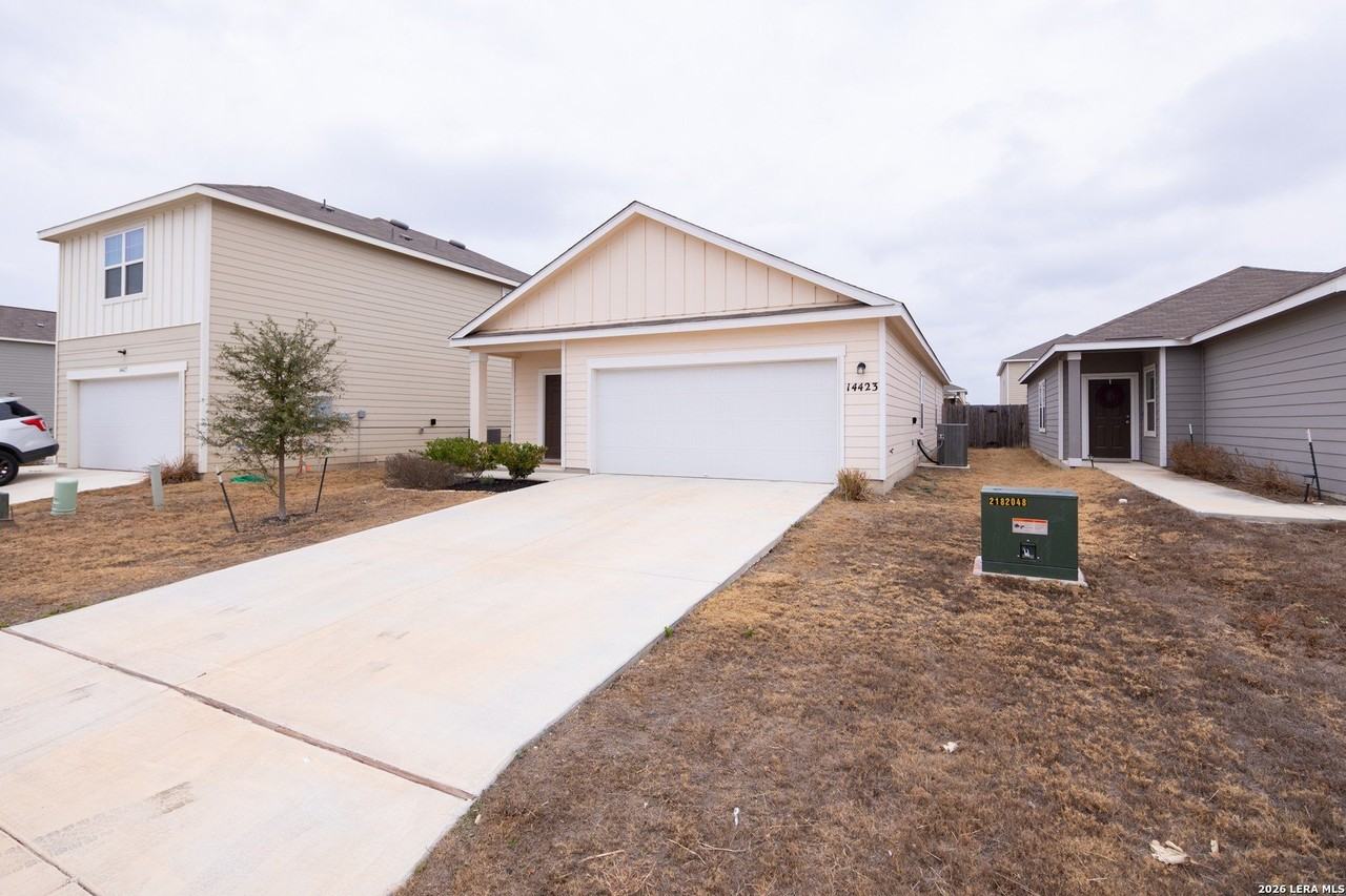 14423 Bonito Loop - Photo 3 of 24