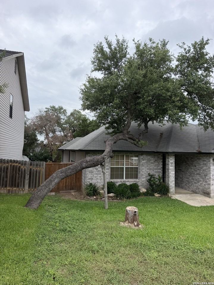 9034 Limestone Hl - Photo 2 of 6