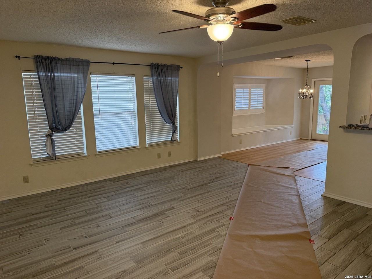 9034 Limestone Hl - Photo 3 of 6