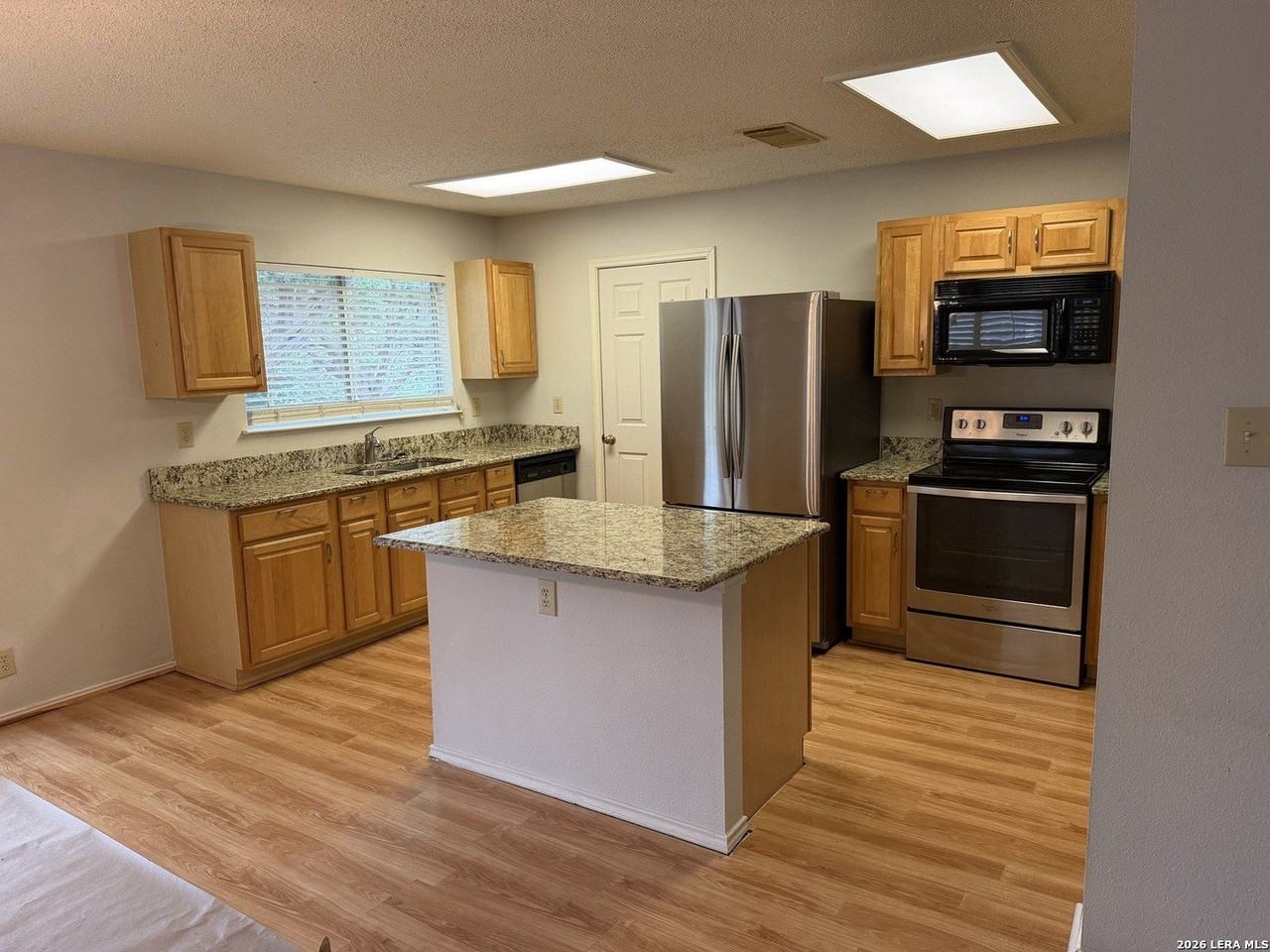 9034 Limestone Hl - Photo 5 of 6
