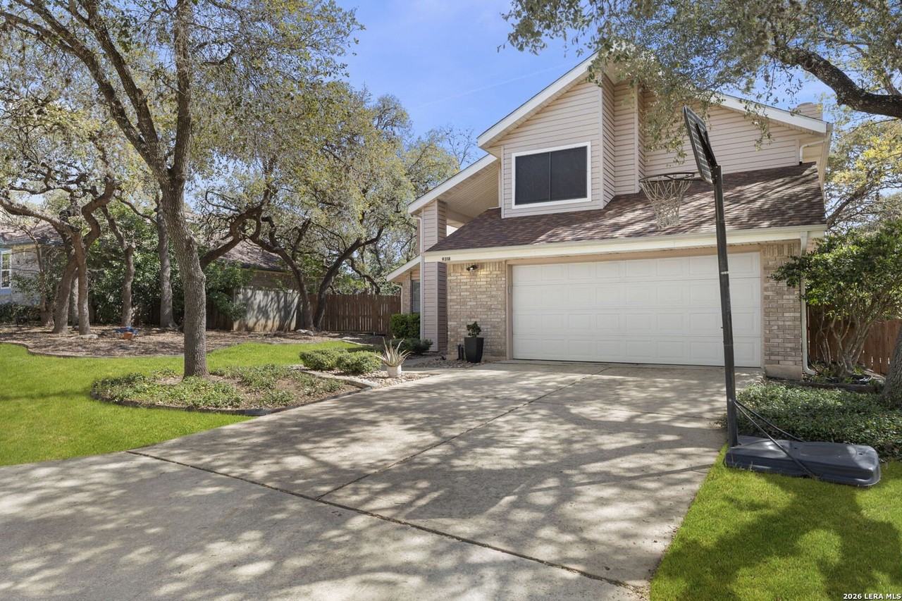 9318 Jorwoods Dr - Photo 3 of 38